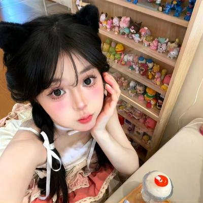 谜一样的双眼